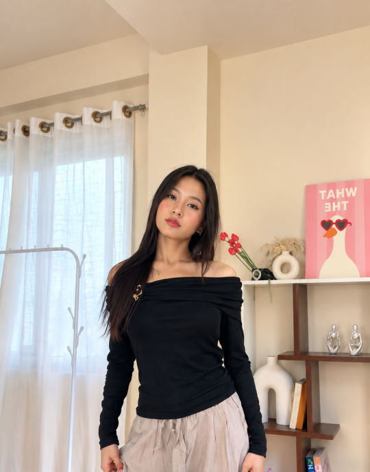 Off-Shoulder Ruched Long Sleeve Top